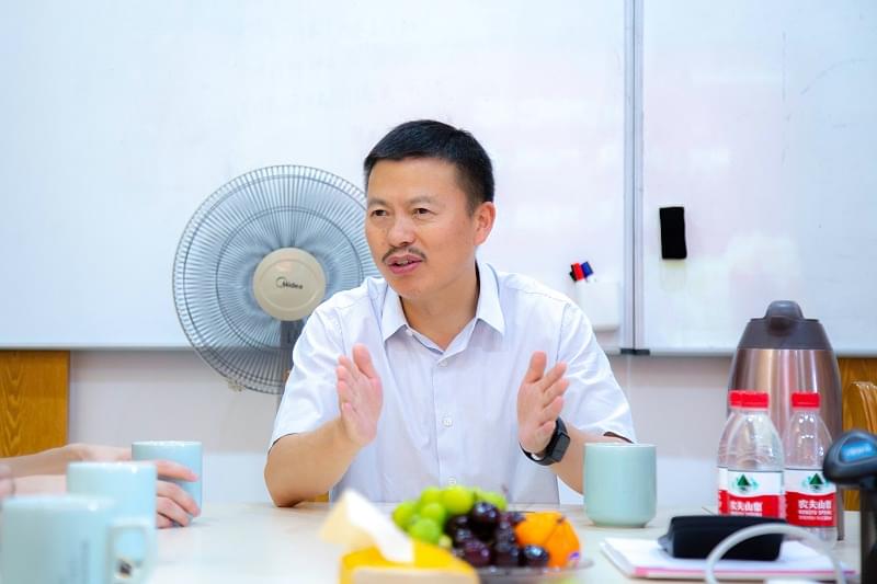 寧波香蕉视频网站在线观看壓縮機有限公司創始人岑煥軍